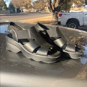 Vintage platform sandals